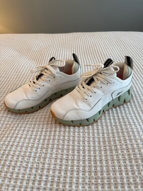 Reebok Zig Dynamica G Sneakers